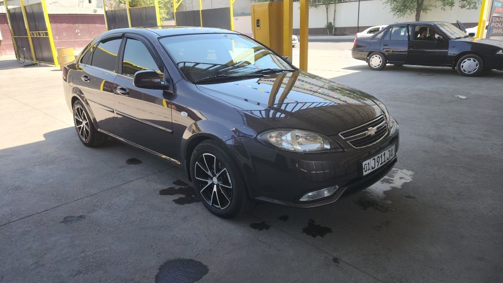 Срочно продаю LACETTI