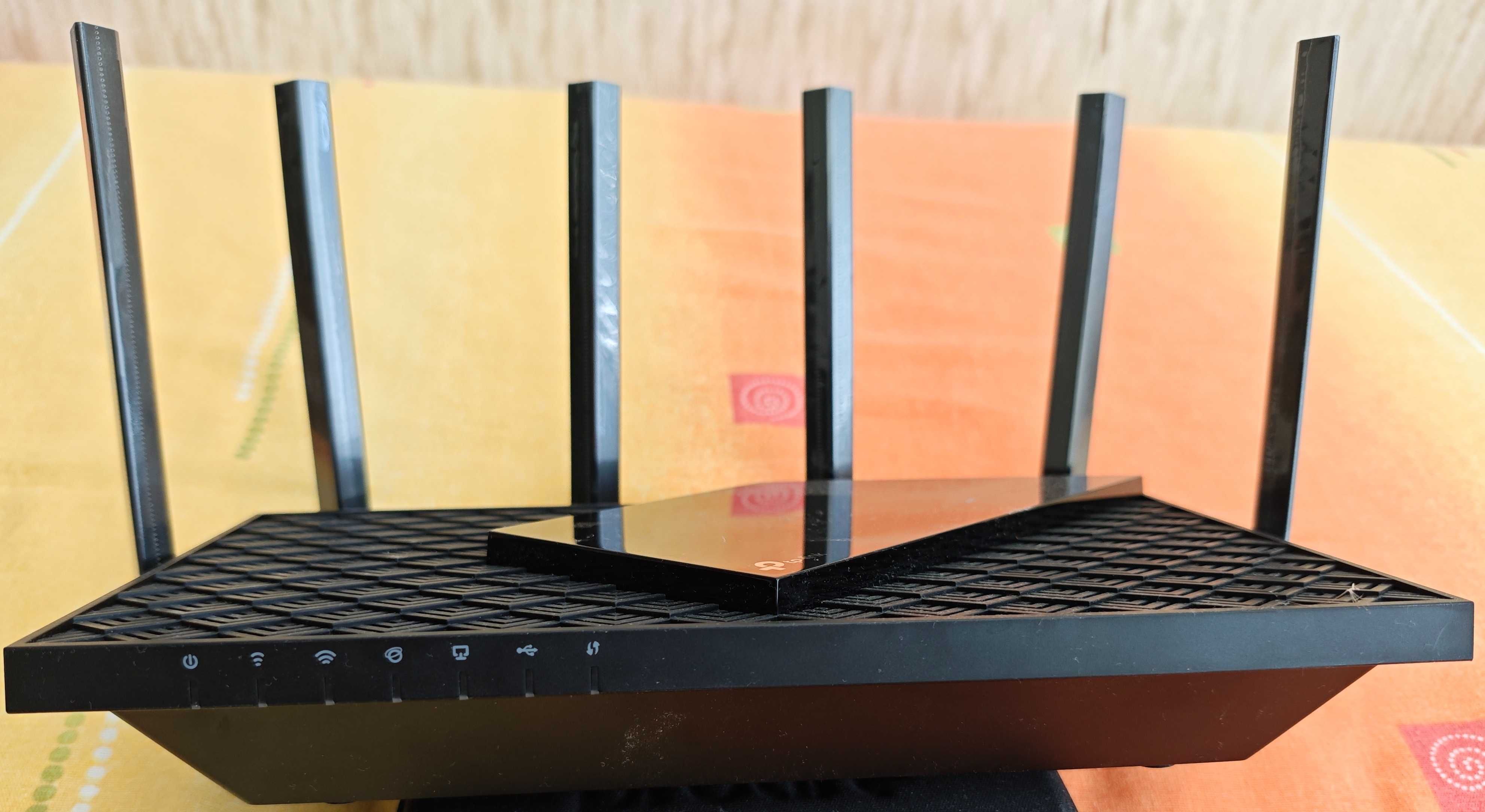 Продавам рутер TP-Link Archer AX73 AX5400