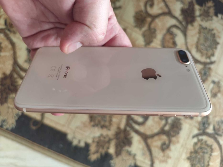 Iphone 8 plus 64 gb impecabil estetic