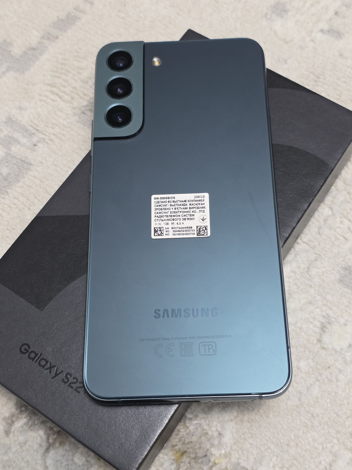 Продам S22+ plus 256 gb на запчасти
