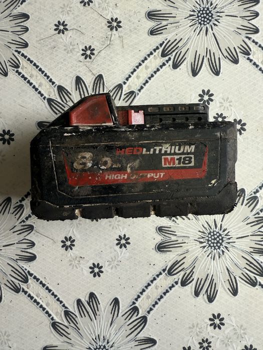 Акумулаторна батерия Milwaukee M18HB8, 18 V, 8 Ah