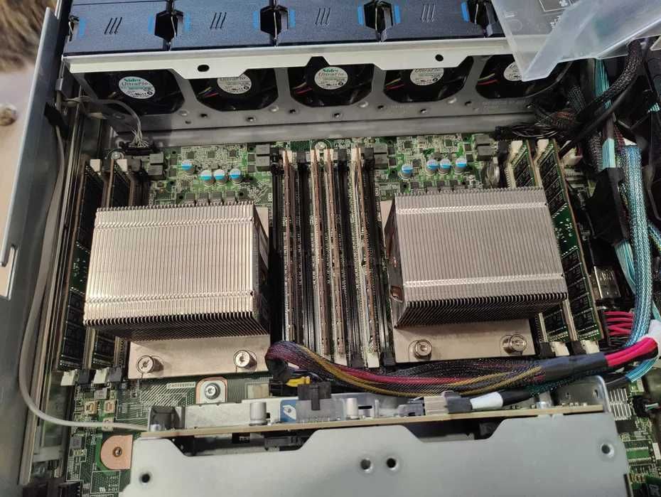Server HP Apollo 4200, 28 x 4TB HDD 3.5", 2 x Xeon 2698V4, RAM 128GB