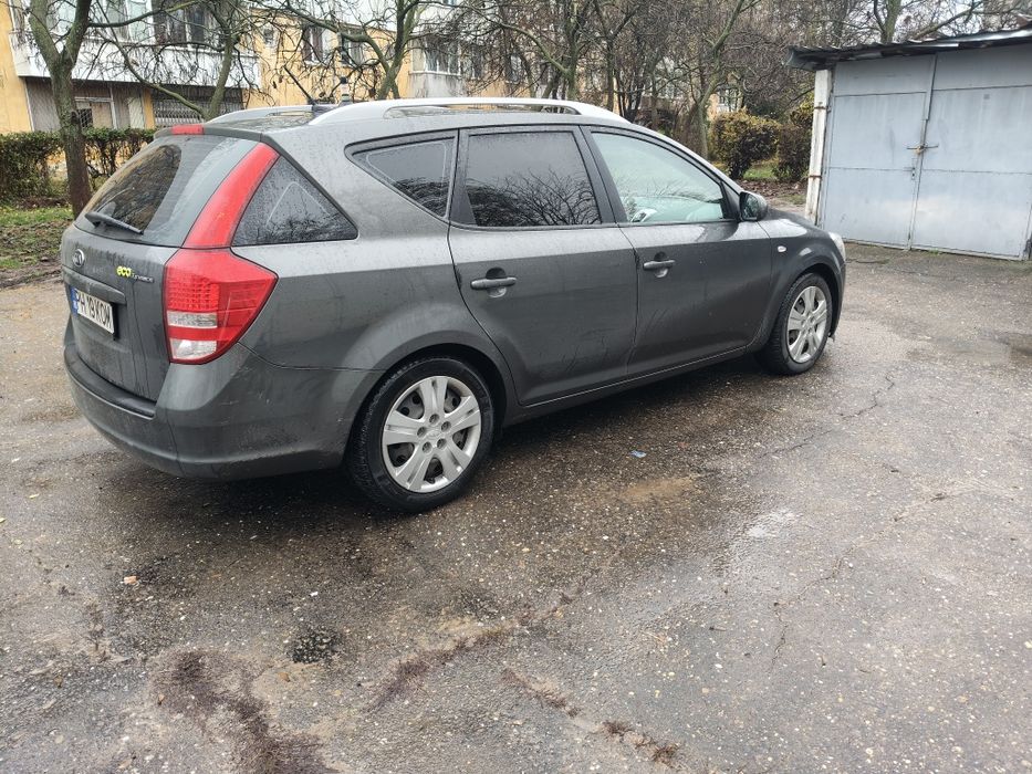 Vând KIA ceed 1.6 diesel