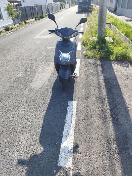 Vând Scuter electric 2000W
