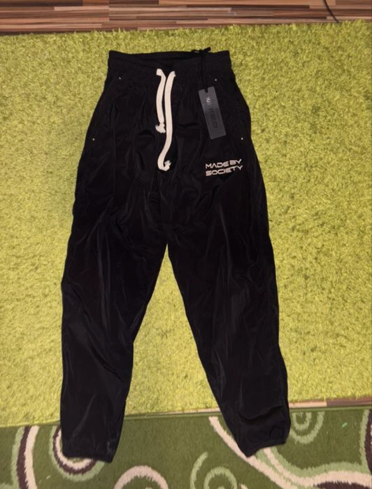 Pantaloni de fas Made by society