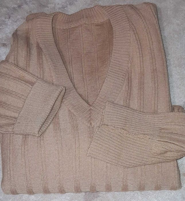 Отлични пуловери от 5 до 14лв.