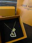 Lantisor Louis Vuitton - Astept oferte