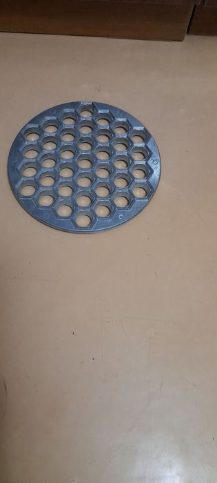 Формочка для изготовления пельменей