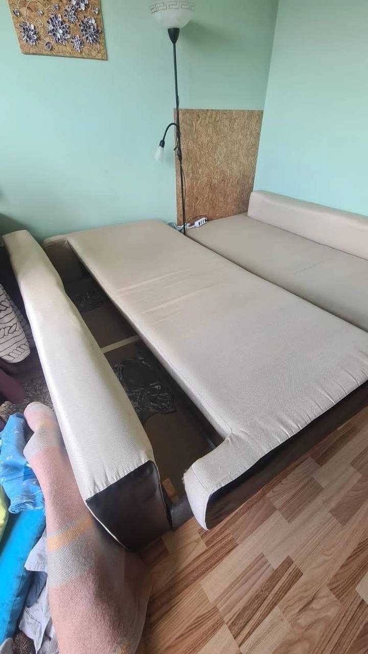 Два разтегателни дивана