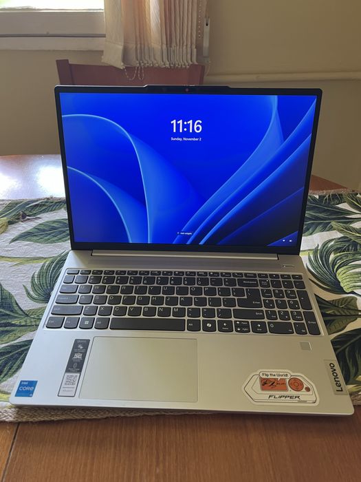 Лапто Lenovo IdeaPad Slim 5 15IRH9 1TB SSD 12месеца гаранция