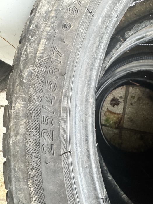 Зимни гуми Lassa 225/45/17