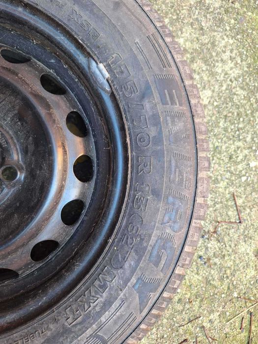 Гума с желязна джанта