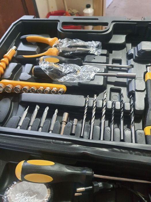 Rotopercutor cu 2 acumulatori