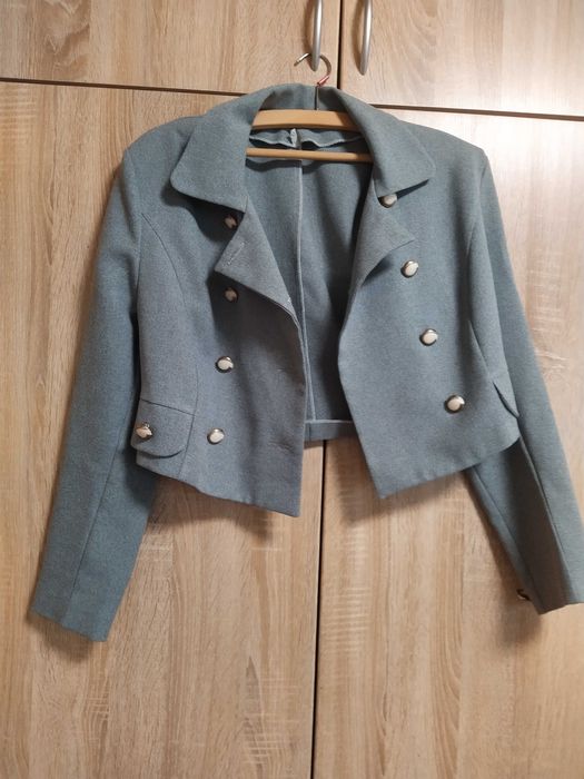 Официални рокли, ежедневни рокли и късо сако