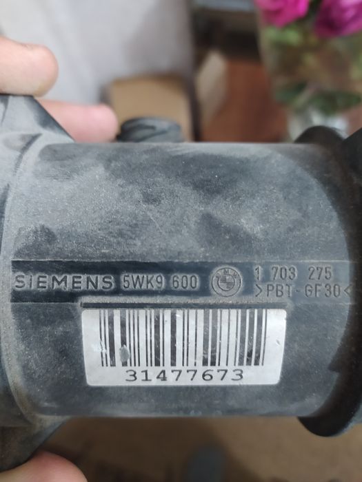 Продам датчик массового расхода воздуха рабочее состояние хорошее