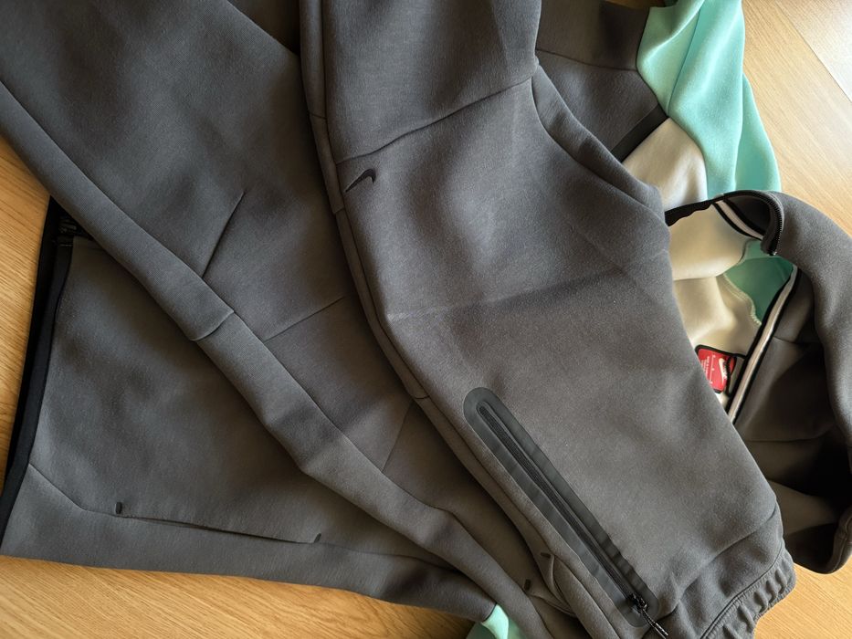 Nike Tech Fleece