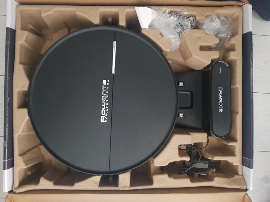 Aspirator robot rowenta