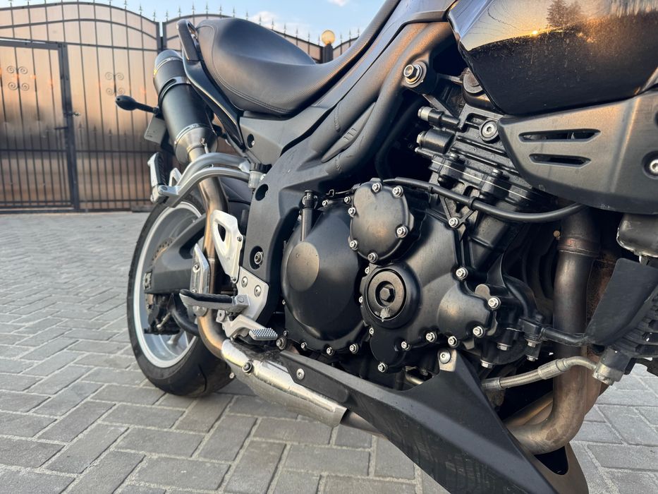 Triumph Tiger 1050 an 2011 , SC Project,