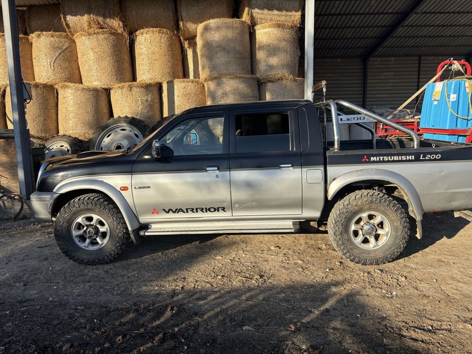 Vand Mitsubichi L 200