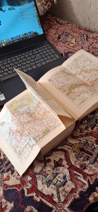 Немска енциклопедия и атлас 1932г. Над 2000 страници