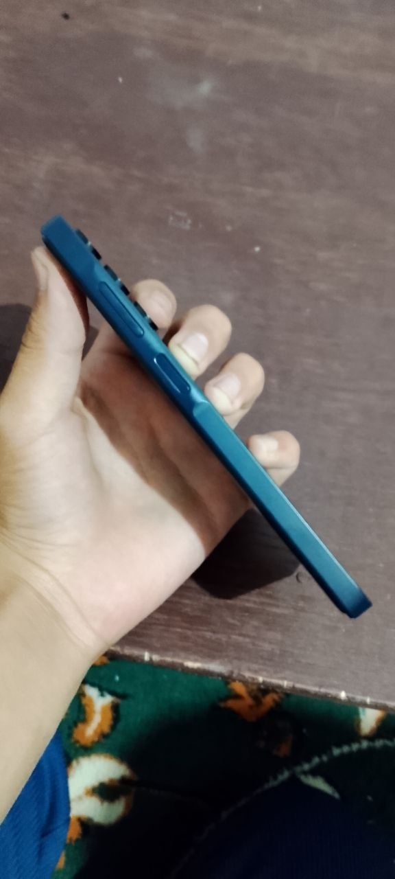 Samsung A 15 6 ga 128 srochno sotiladi