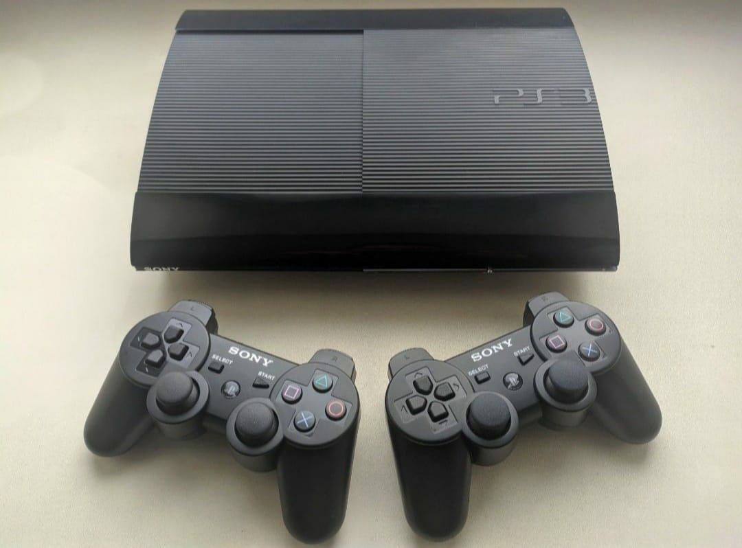 Продам  прошитую ps3 super slim