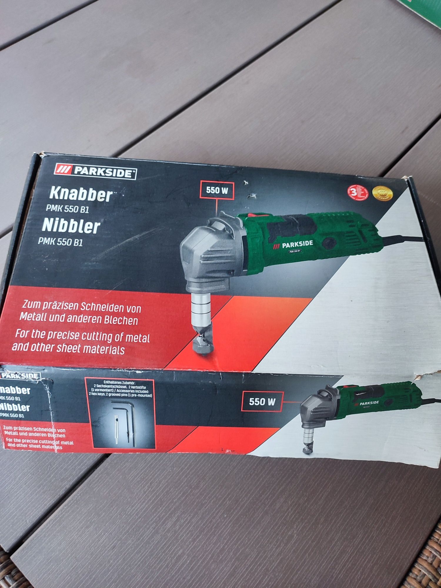 Mașină de tăiat tablă Parkside 550 w