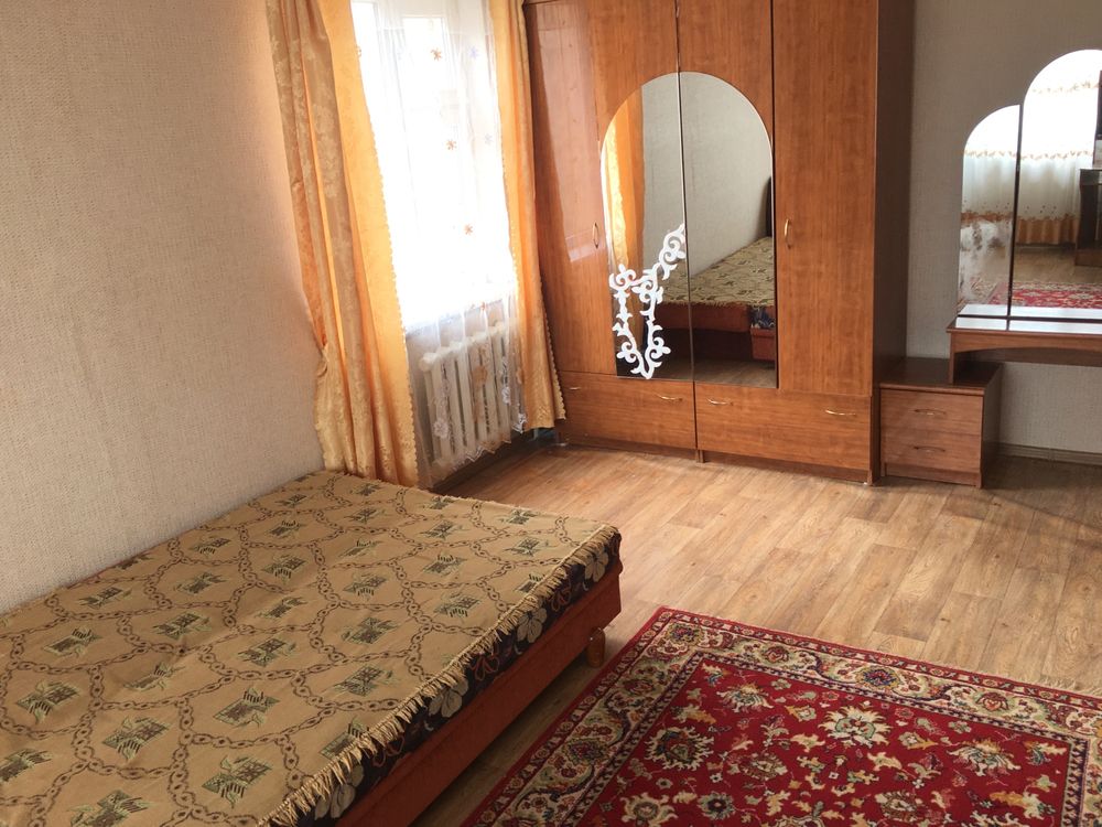 Квартира посуточно 1 комнатная в центре Диана, Казииту мг Урал