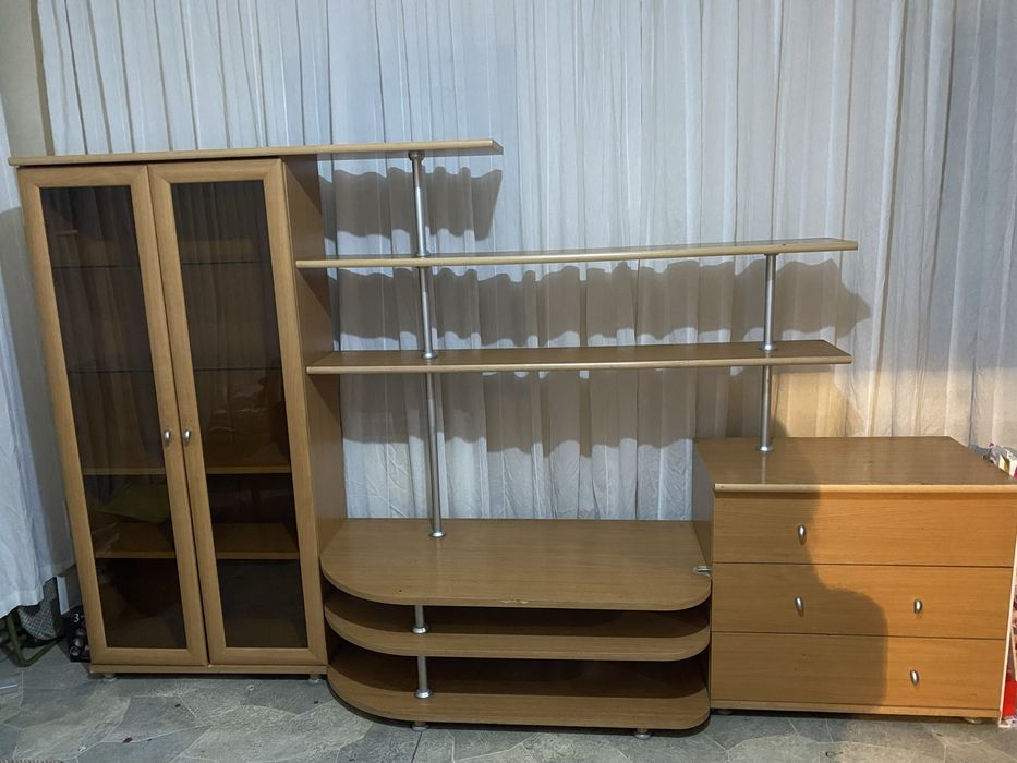 Продам стенку в гостинную