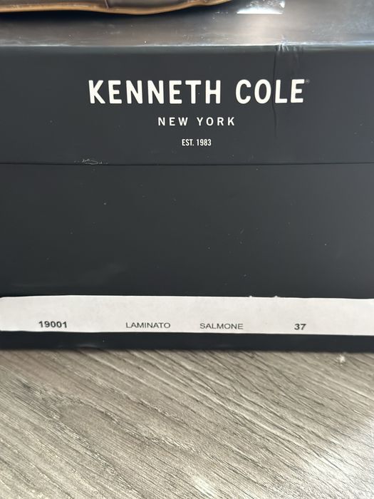 Kenneth cole saboti