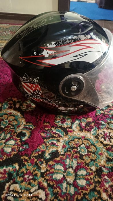 Moto va skuter kaska