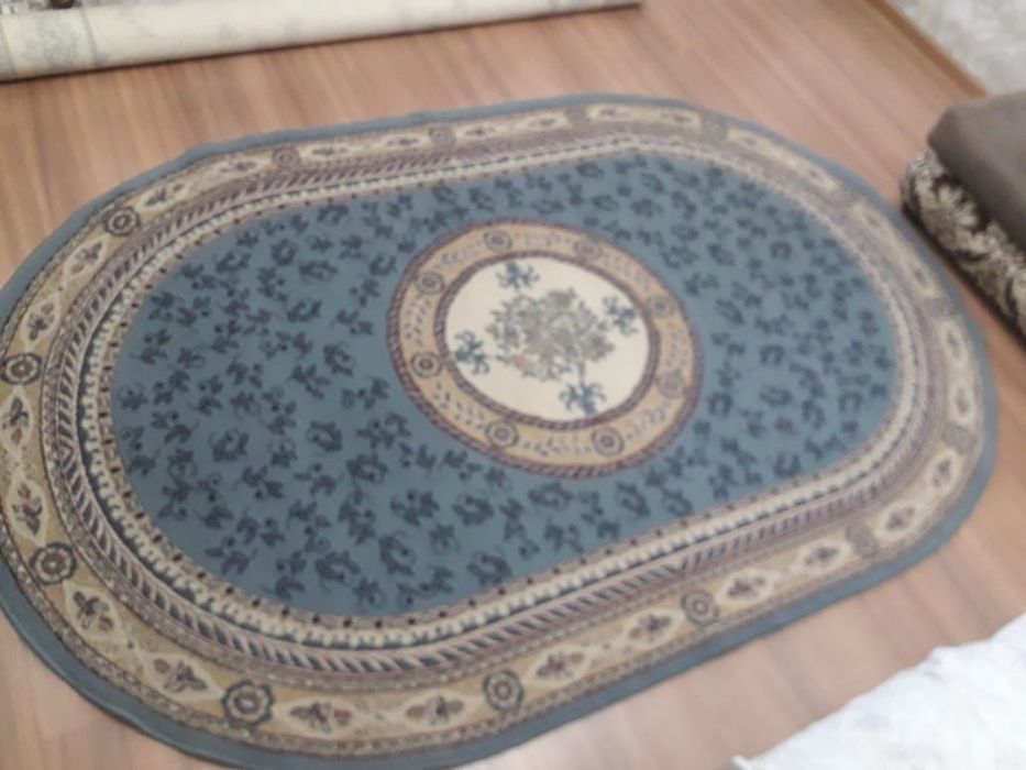 Продам ковры 4 шт