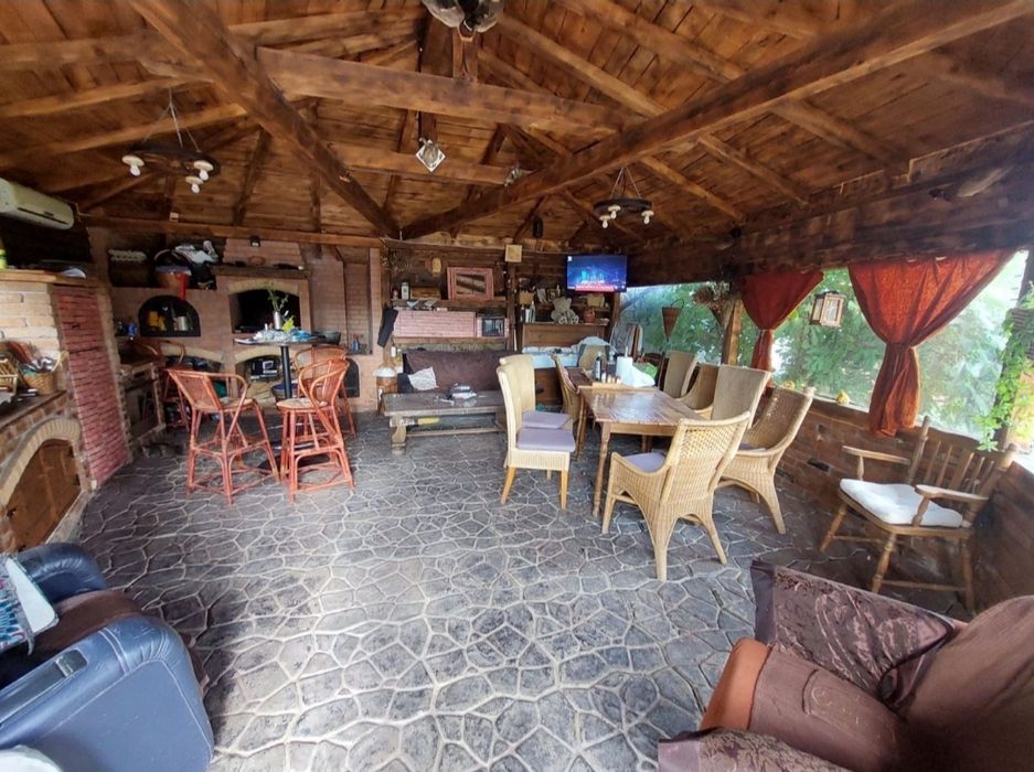 Inchiriez foisor/locatie