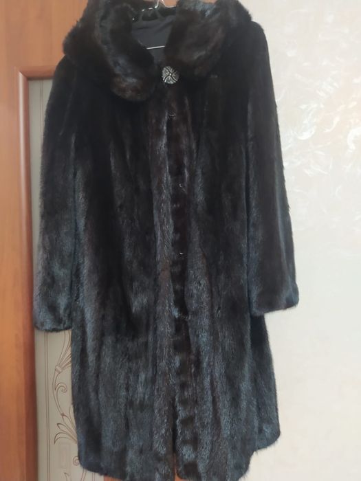 Шуба норковая в отлияном состоянии. 48-50р