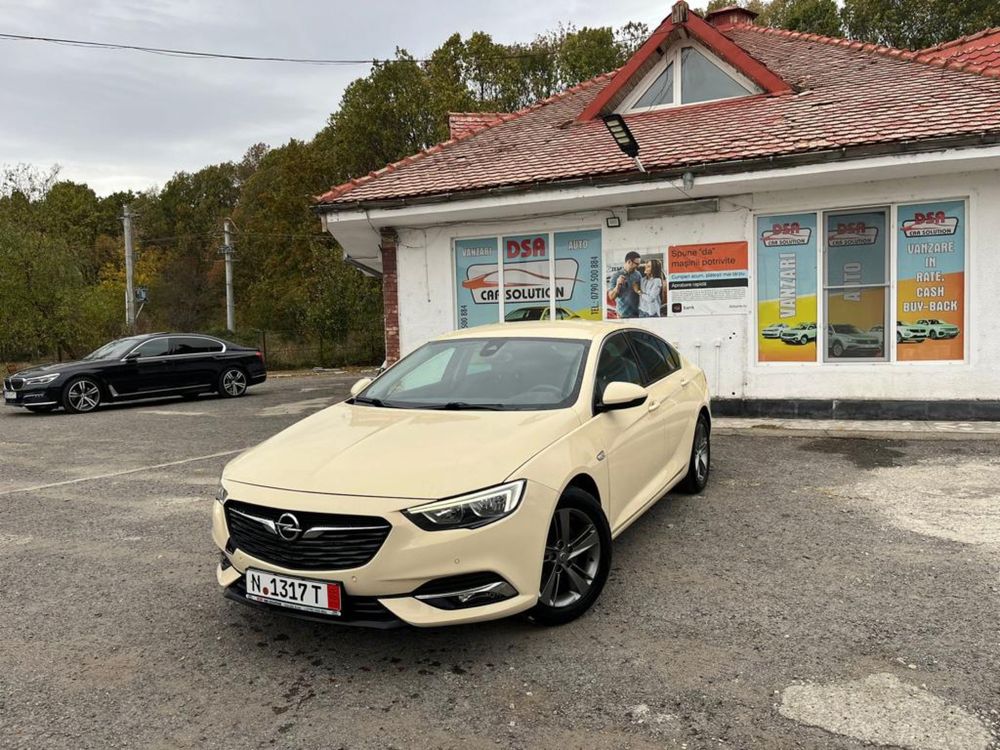 Dezmembrez Opel Insignia B