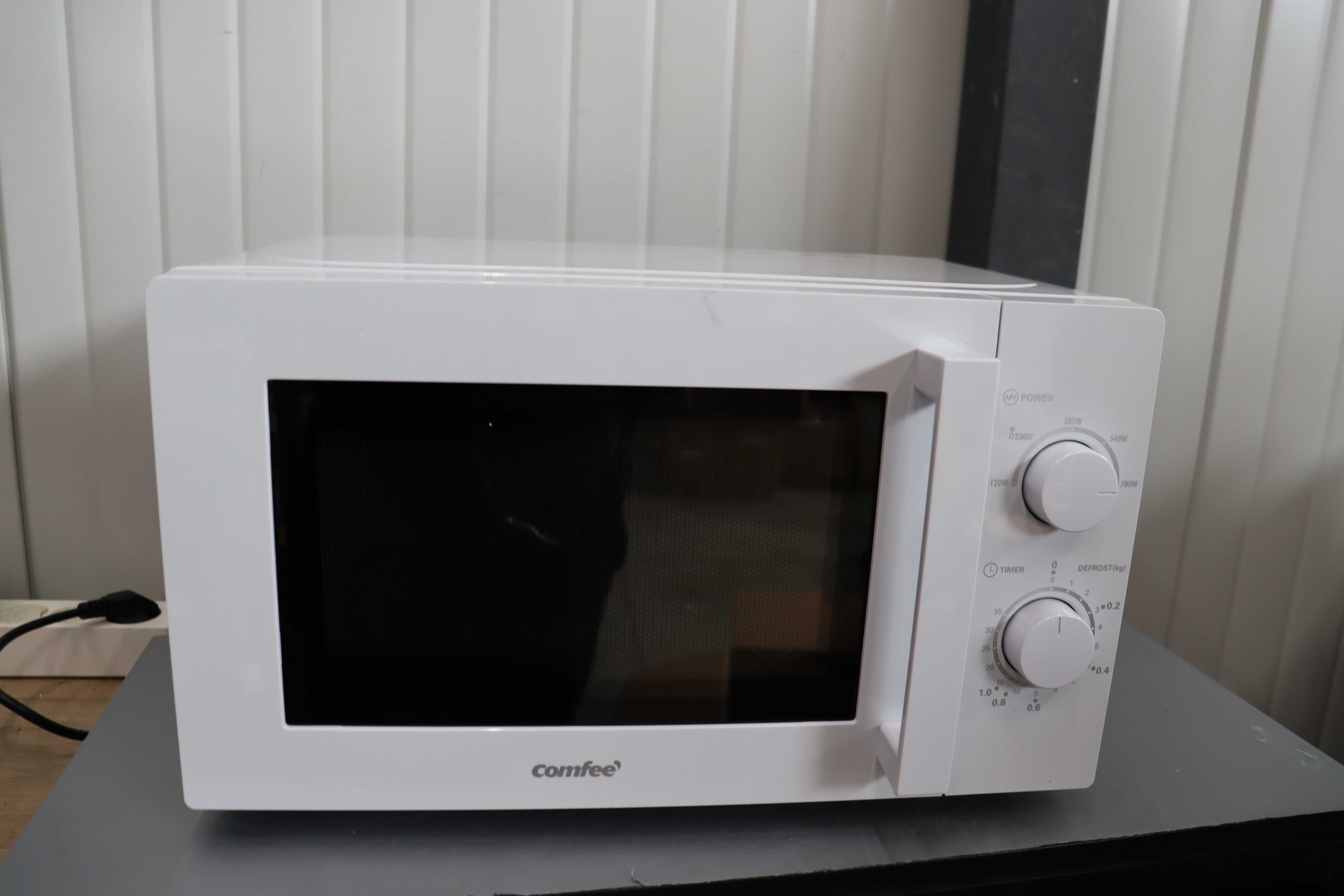 Микровълнова фурна Comfee CMSN 20Wh, 5 нива на мощност, 20л, 700W