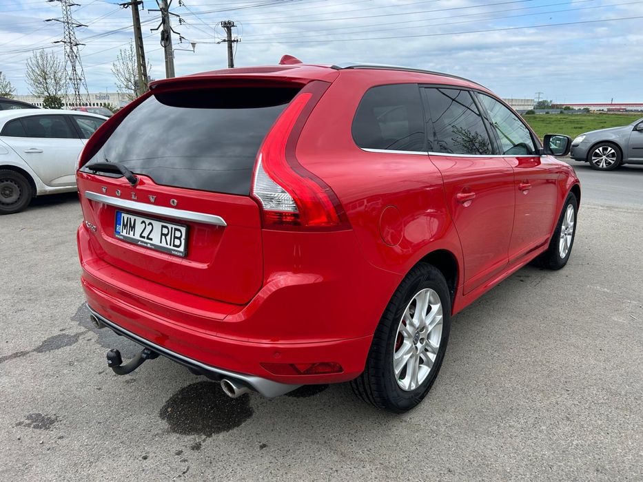 Volvo xc60 D5 220cp 4x4 R-Design 2016