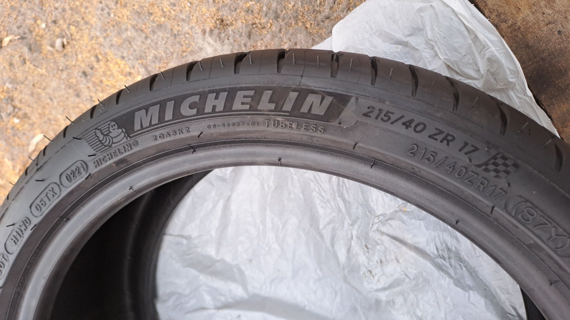 1бр. Нова 215/40/17 MICHELIN Pilot Sport 4