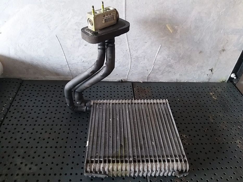 Radiator calorifer clima bord ford fiesta 6 cb1 ccn ap3119849aa