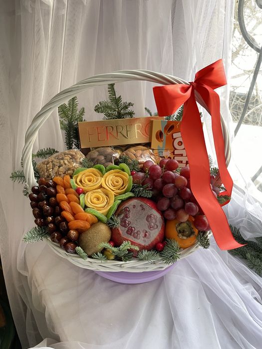 Принимаем заказы на фруктовые букеты,корзины с разными наполнениями.