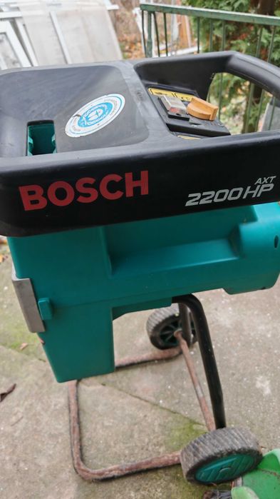 Шредер за клони Бош 2200в
