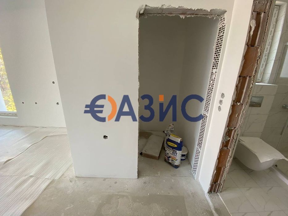 Продава се Едностаен апартамент в к.к. Слънчев бряг - 37 кв.м за 1676 €/кв.м - Снимка #10