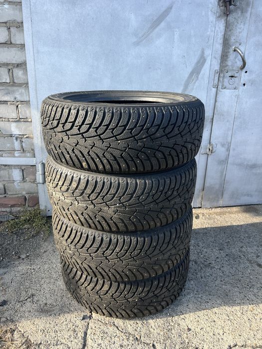 Продам резину R17 шипы