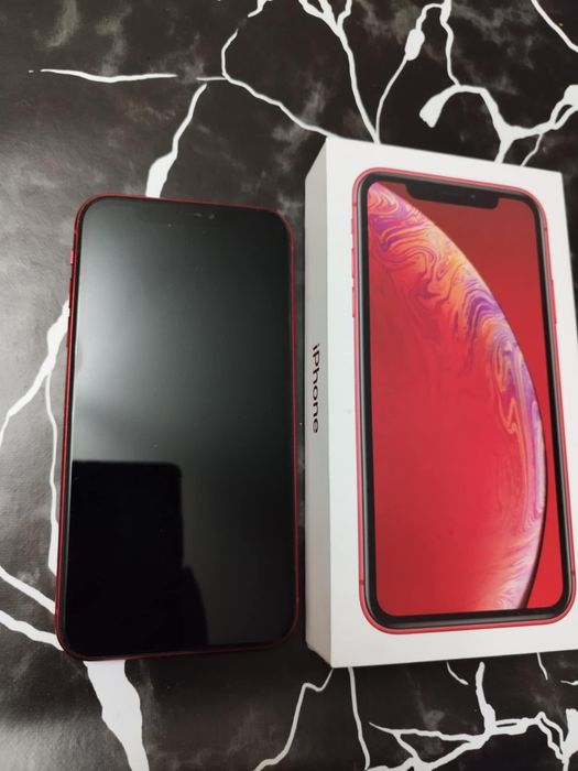 Продавам IPhone XR