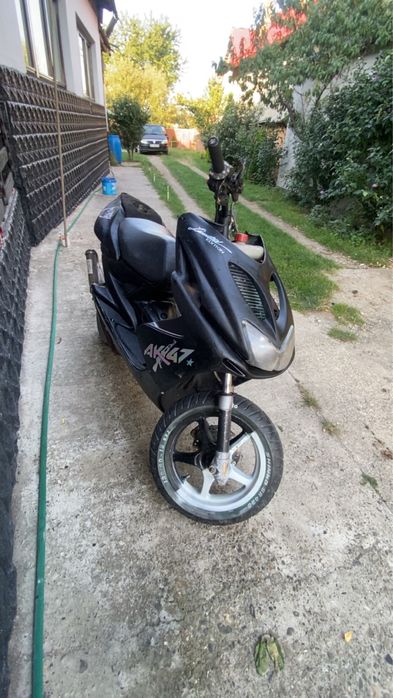 Vând Yamaha aerox