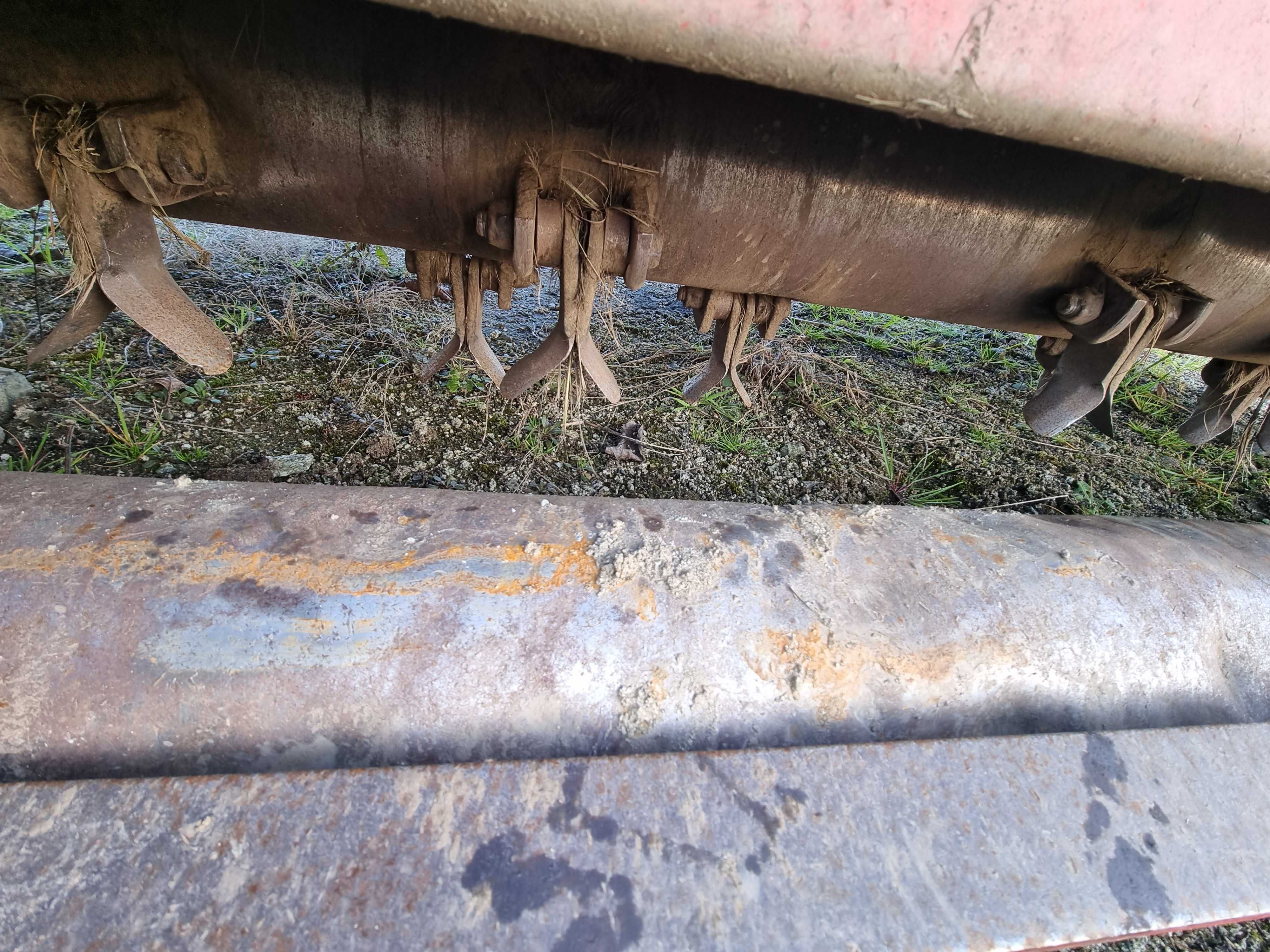 Tocatoare resturi vegetale 1.9 m Agrimaster cu tavalug cutite y bune