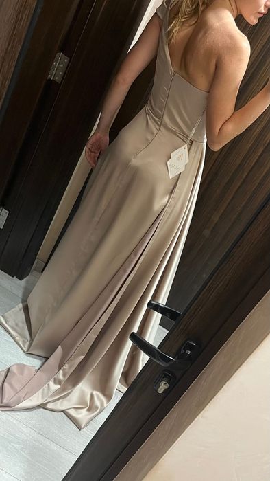 Официална дълга рокля