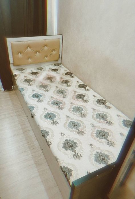 Продается кровать односпальная