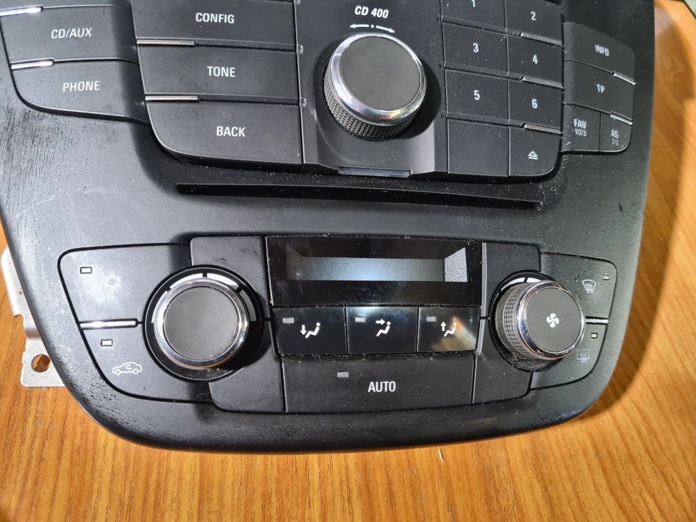 Ecran display butoane radio CD400 grila aer bord clima Opel Insignia