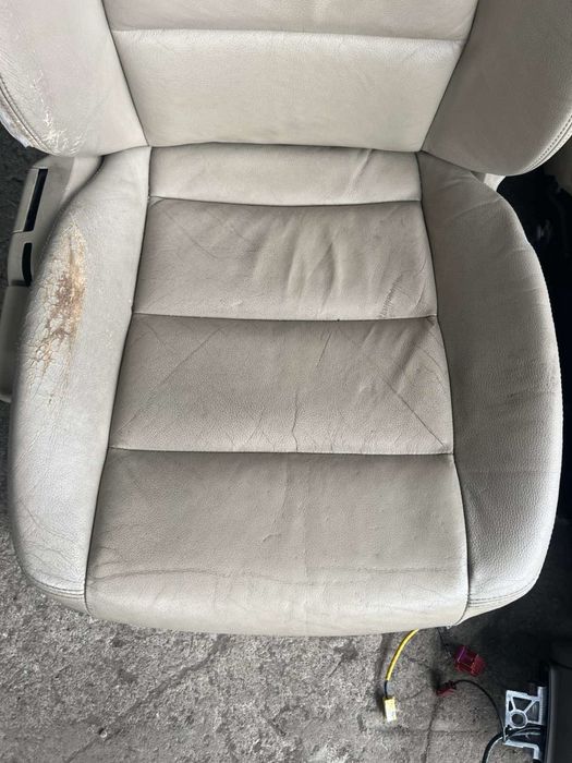 Кожен салон за Audi A6 4f C6 седан и комби Ауди а6 бежав за части кожи